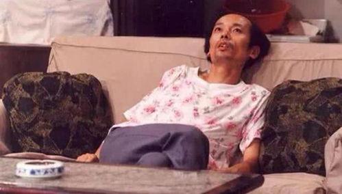 葛优吃瓜照片高清